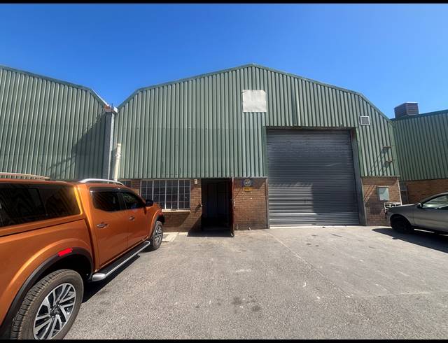 268M² WAREHOUSE TO LET IN PAROW EAST